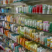 Cosmetic Racks 02